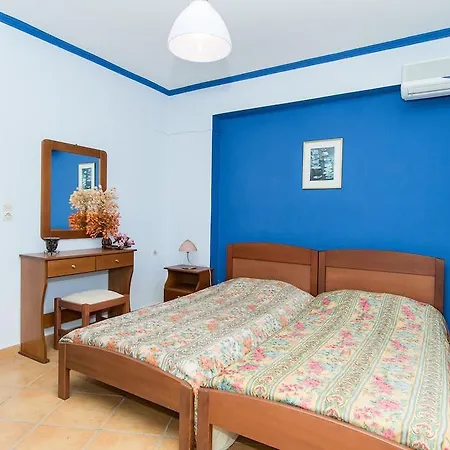 Hotel Dinos 3*